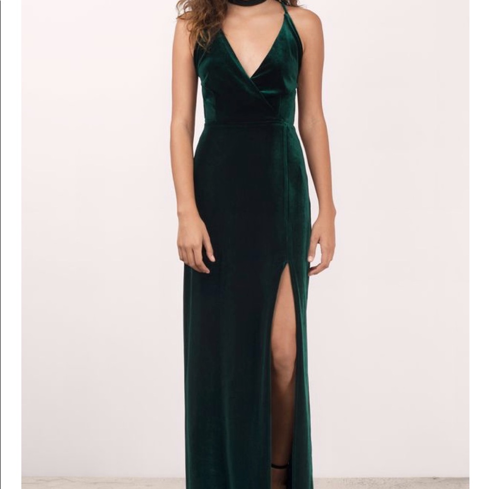 Tobi Dark Green Velvet Maxi Dress